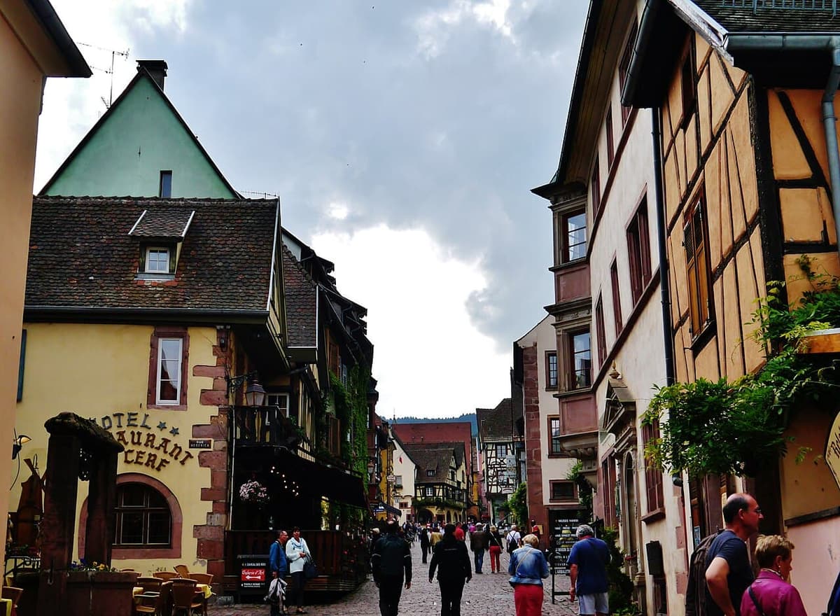 La Route des Vins d’Alsace, de Strasbourg à Eguisheim, Alsace